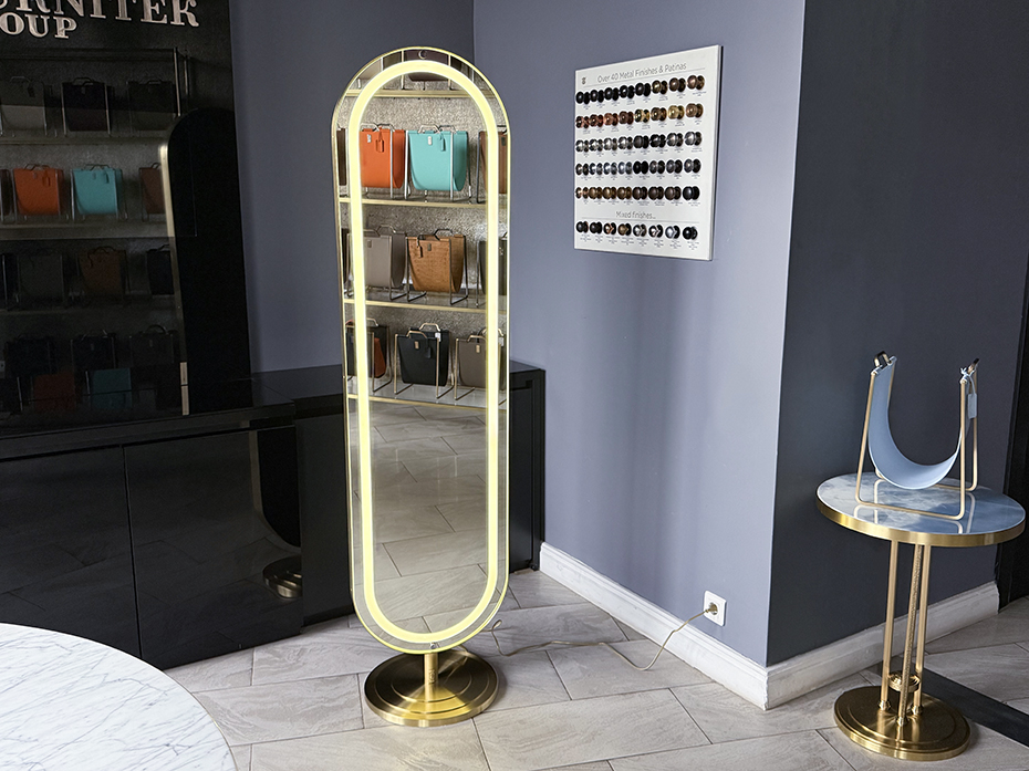 Зеркало напольное поворотное FURNTEK FG-002027 матовая латунь