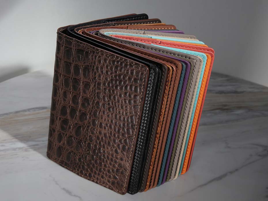 Обложка на паспорт FURNITEK модель FG-02015 из натуральной кожи цвет коричневый