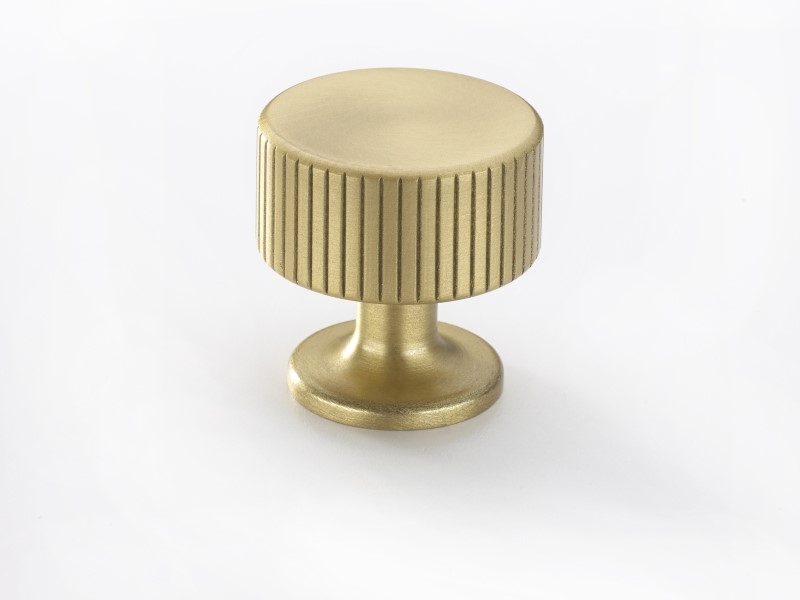 Мебельная ручка-кнопка Armac Martin Leebank матовая латунь