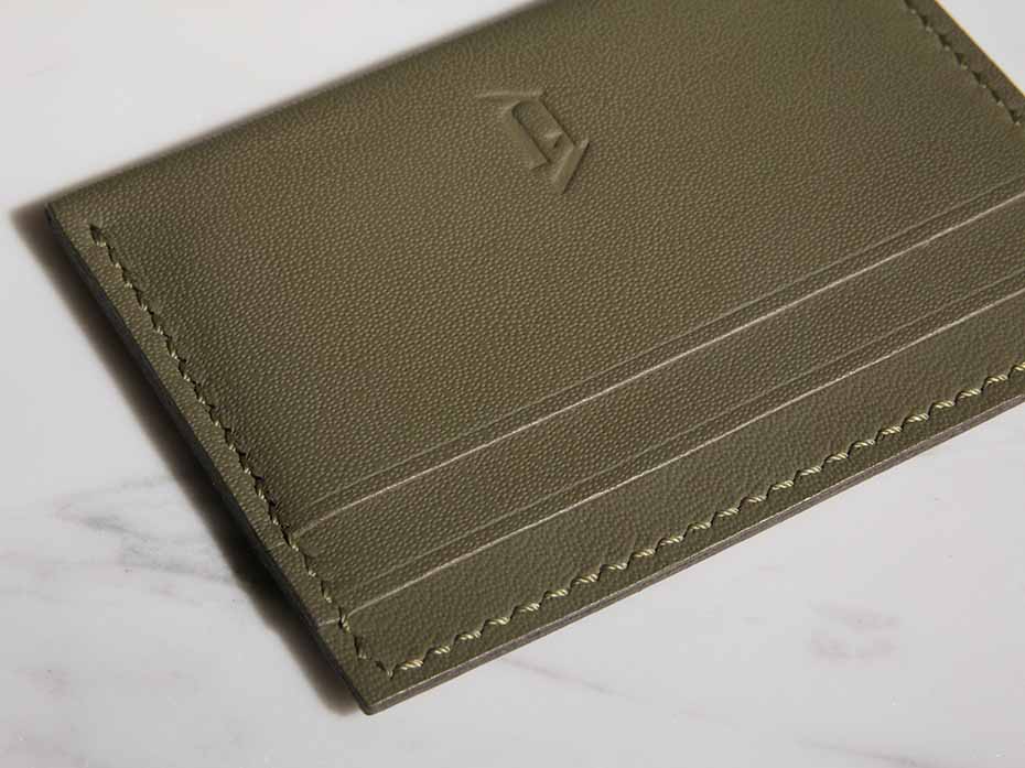 Картхолдер кожаный из натуральной кожи FURNITEK модель FG-04100913 в подарочной коробке