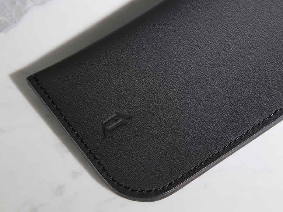 Футляр кожаный для очков FURNITEK FG-0102214 в подарочной коробке