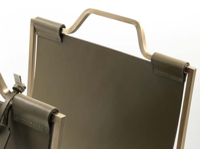 Дровница с кожаной вставкой FG-12045 античная латунь