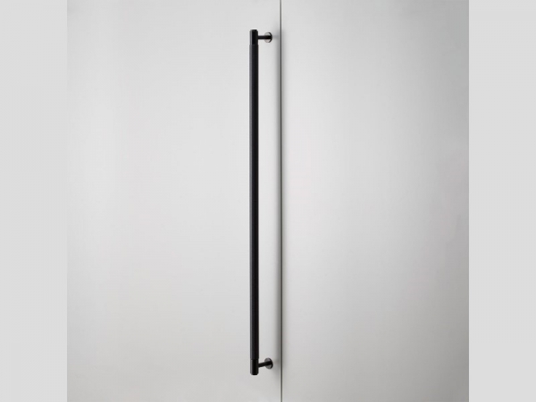 Ручка скоба мебельная Buster & Punch UK-CB-760-BL чернёная латунь