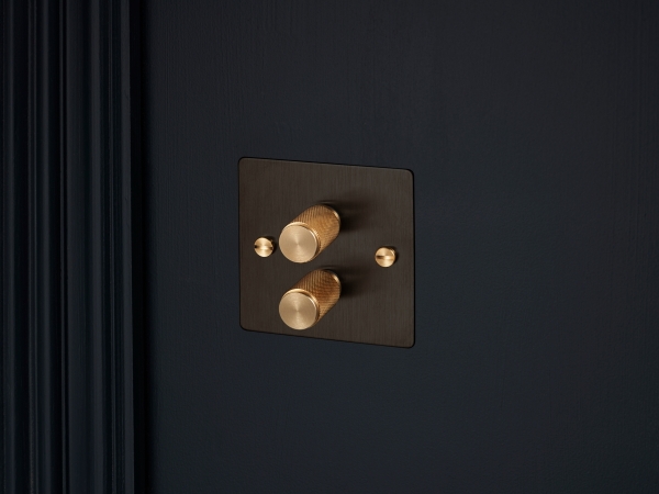 Диммер Buster & Punch двойной UK-DI-CO-2G-BL-A матовая бронза