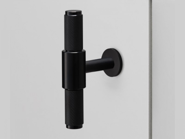 Т-образная ручка Buster & Punch UK-TB-H-BL-C цвет чёрный